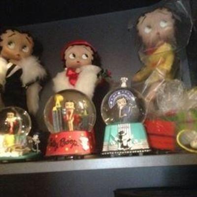 Betty Boop Snow Globes