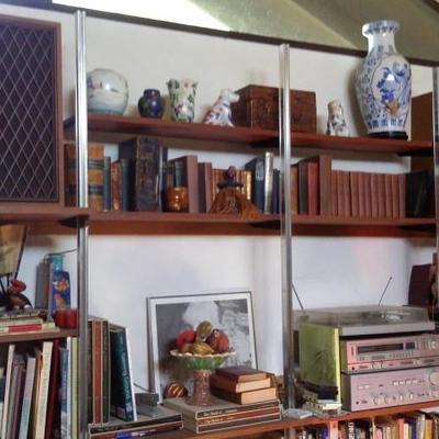Various books, MCm shelving unit, stereo with turntable