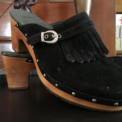 Ugg Clogs