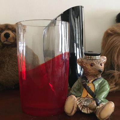 Kosta Boda Glass, Royale Stratford Bear Figurine 