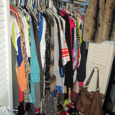 TONS OF BETTER CLOTHING WOMEN'S AND MEN'S FUR COATS/HANDBAGS AND MORE