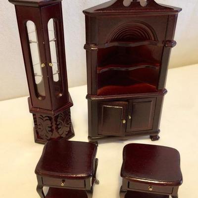 Beautiful Furnishings and Playing Doctor  
http://www.ctonlineauctions.com/detail.asp?id=682983