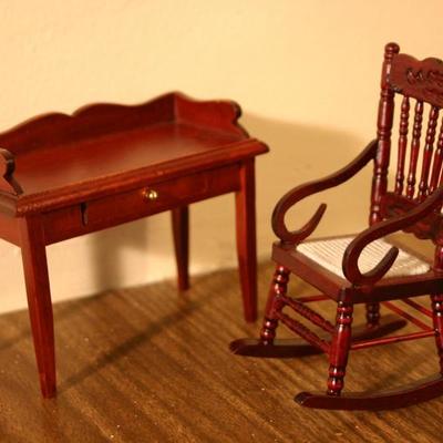 Let's Get to (Miniature) Work  
http://www.ctonlineauctions.com/detail.asp?id=682980