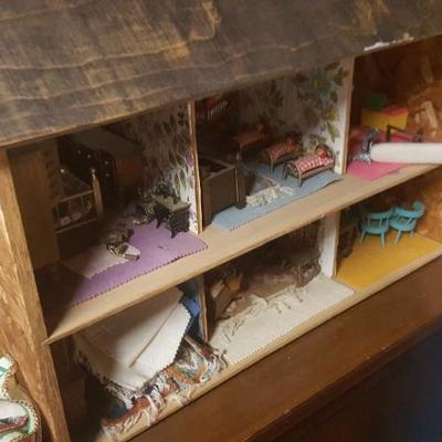 ARTISAN MINIATURES AND DOLL HOUSE