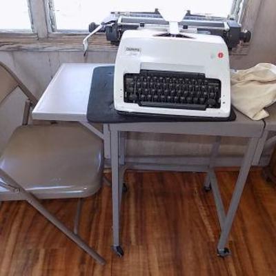 NPT047 Typewriter and Desk
