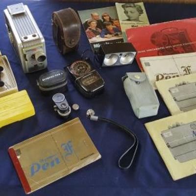NPT072 Vintage Kodak Brownie Movie Camera, Accessories & More
