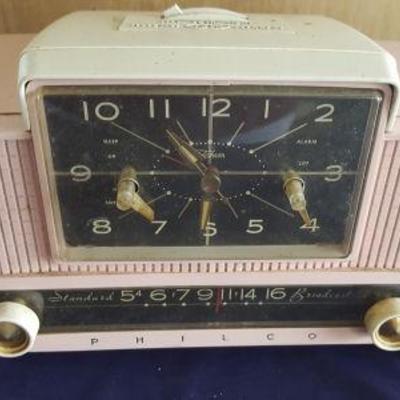 NPT115 Vintage Pink Mid Century Philco Clock Radio 
