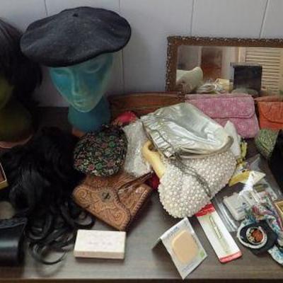 NPT011 Vintage Women's Items, Toiletries & Accessories
