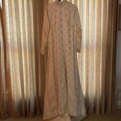 1968 Pure Silk (peau de soie) Modifed Empire Style Bridal Gown $300 (size s)