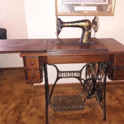 Singer sewing machine