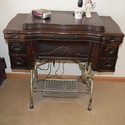 Vintage sewing machine table
