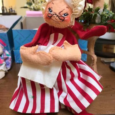 AnnaLee Doll Mrs Clause