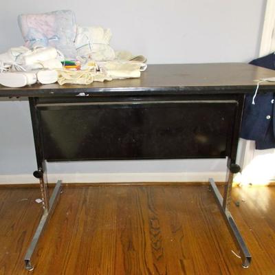 Work table/desk $25