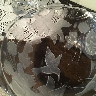 hummingbird etched glass bowl