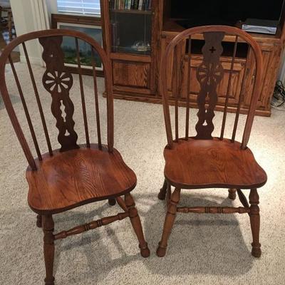 oak spindle back chairs