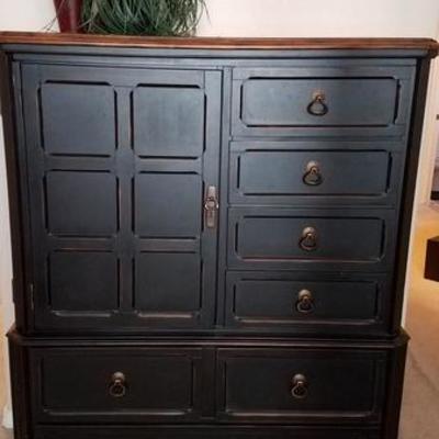 Full Size Chest of Drawers
