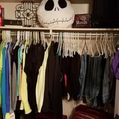 Sample of TONS of youth clothes -athletic, casual and dressy
