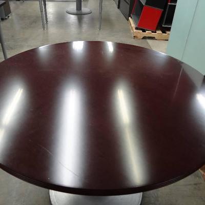Round Wood Grain Top Table
