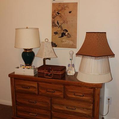 Chest of drawers, lamps, shades