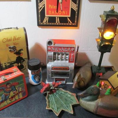 Vintage bar lamp, lunchbox and decoys