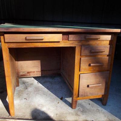 Vintage desk $49