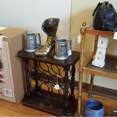 wine rack and mugs