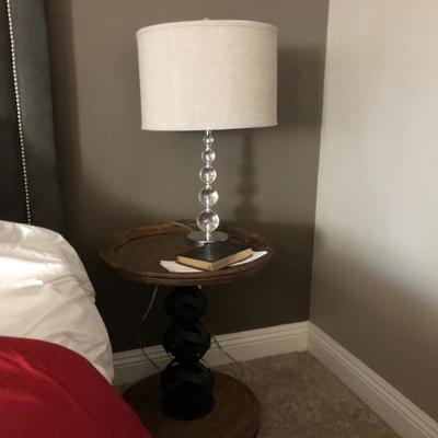 Matching lamps and side table 