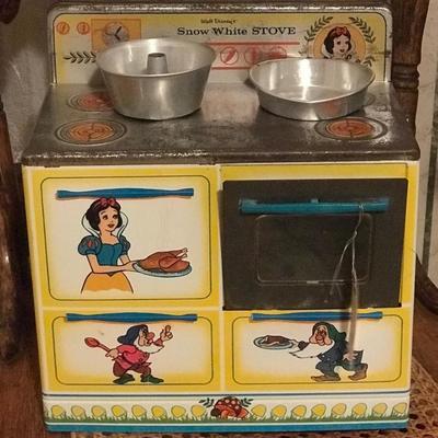 Vintage Disney oven Snow White 