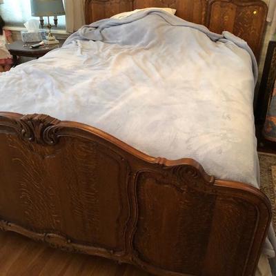 Bed - beautiful  queen - mattress not included 