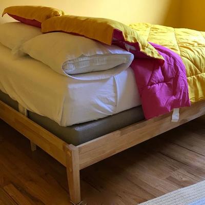 Night And Day Furniture Bed Platform (Mattress not for sale)