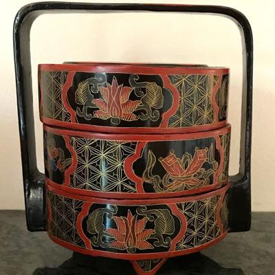 Vintage Black Lacquer 3 Tier Bento Box With Handle