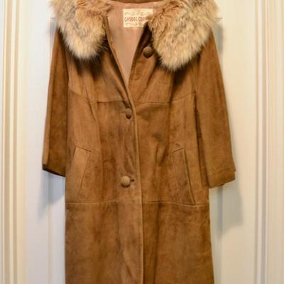 Casual Corner suede coat with fur collar