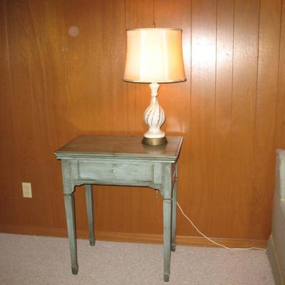 Side table, lamp
