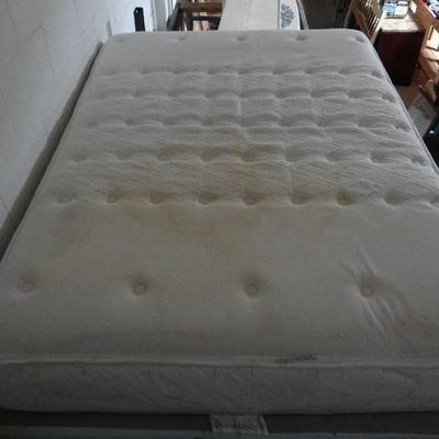 full size mattress and box spring