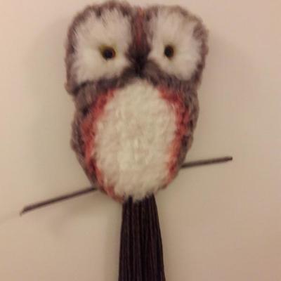 Fluffy owl wall hanging