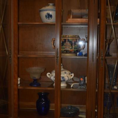 China Cabinet Items