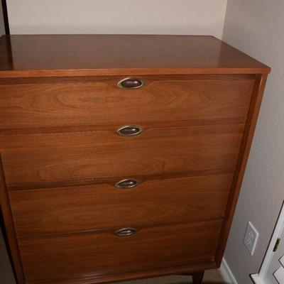 Mid-century chest of drawers from Mainline by Hooker. Excellent condition.