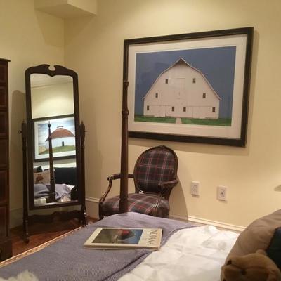 Two of Jennifer O’Meara’s barns adorn the guest room suite.