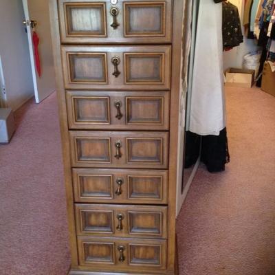 Lingerie or jewelry cabinet