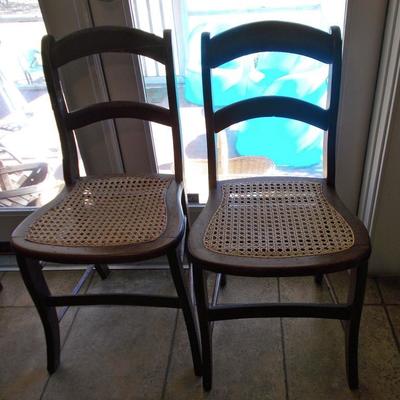 Set of 6 cane bottom chairs $270
