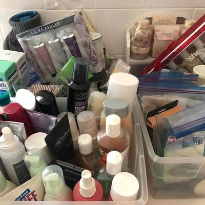 Toiletries (MANY MORE in this estate)