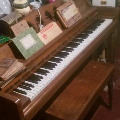 Wurlitzer upright piano