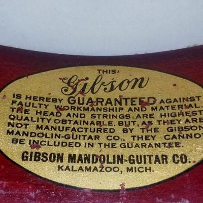 "The Gibson" tenor banjo
