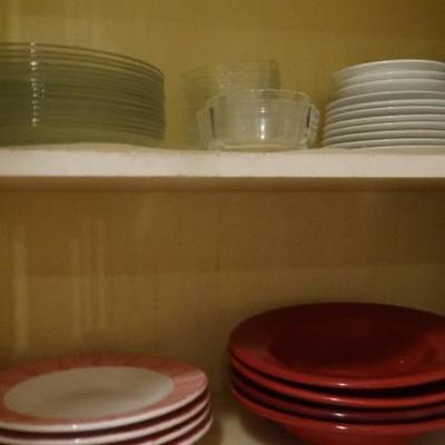 Kitchen items & various glassware