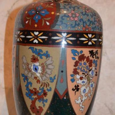 Cira 1780 Cloisonne vase with 32 color shadings in enamel, brass inlaid floral motifs and inset mica flecks