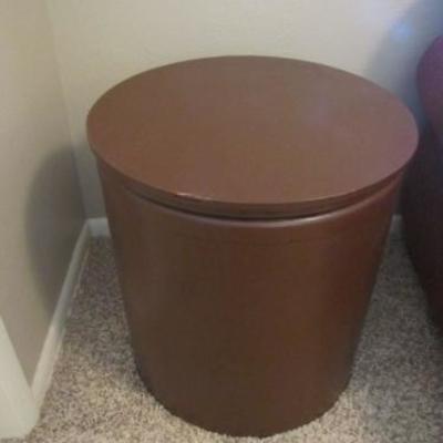 Barrel End Table With Fabric Cloth Cover