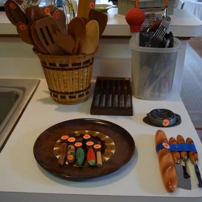 Kitchen utencils