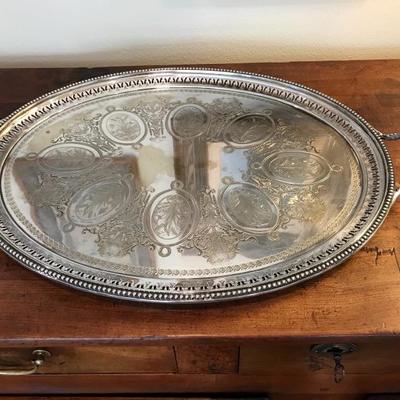 Grand Oval Antique Silver Plated Serving Tray
(23â€ x 17â€)