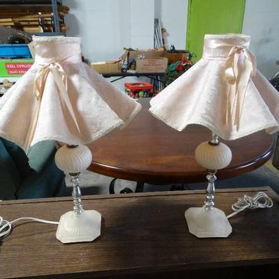 2 Table Lamps.