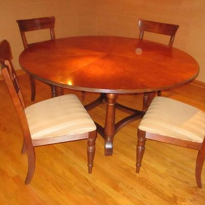 ETHAN ALLEN BRITISH ISLES COLLECTION LARGE ROUND DINING ROOM SUITE